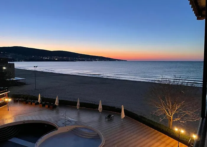 Heaven Szálloda Napospart