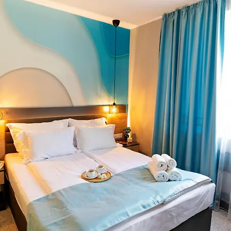 Heaven Hotel 3*